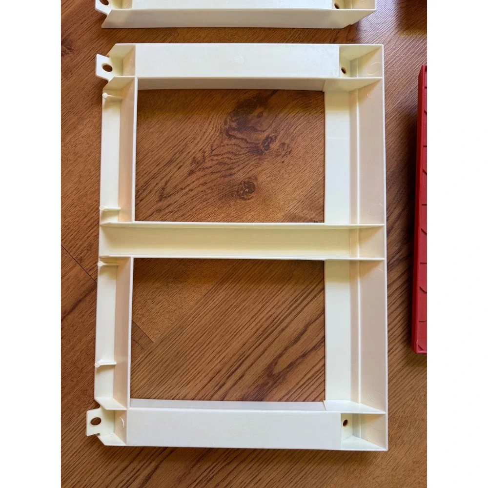 1979‎ Barbie Dream House A-Frame Roof Replacement Parts Center Section 1978